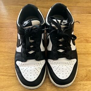 Nike Dunk “Panda”